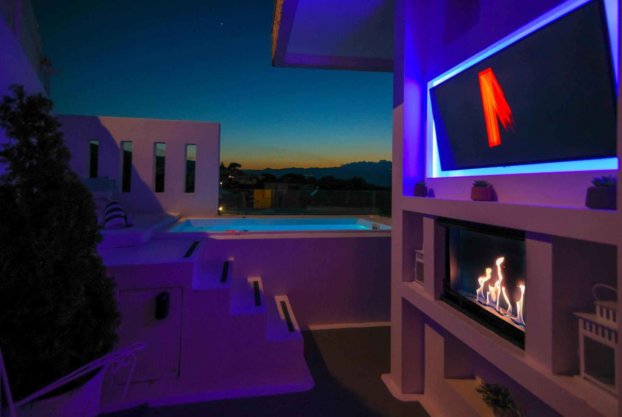 Panorama Suites & Spa - Adults Only Stómion الغرفة الصورة