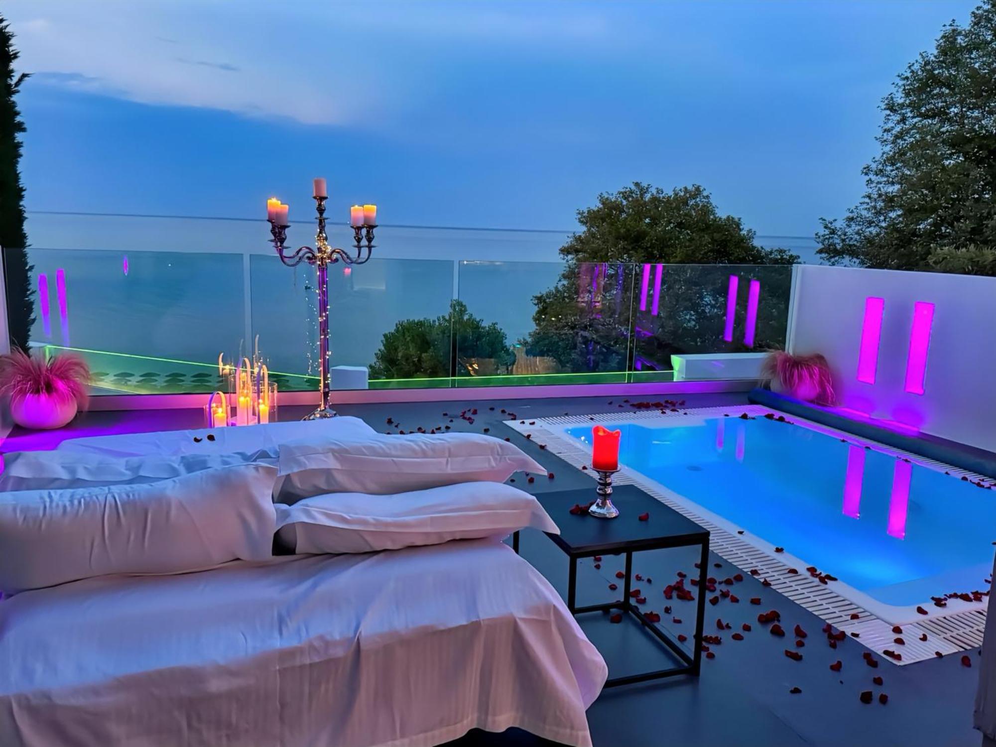 Panorama Suites & Spa - Adults Only Stómion الغرفة الصورة