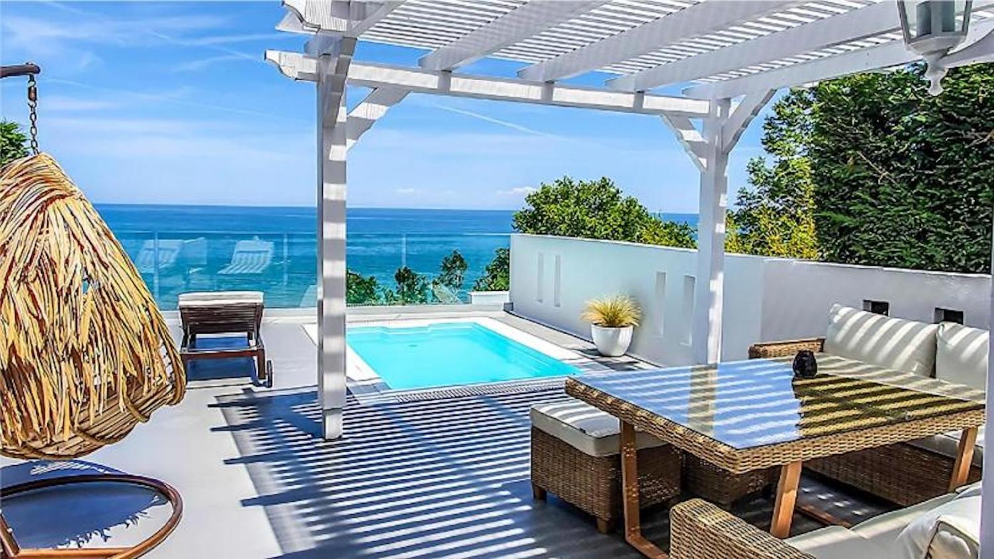 Panorama Suites & Spa - Adults Only Stómion الغرفة الصورة