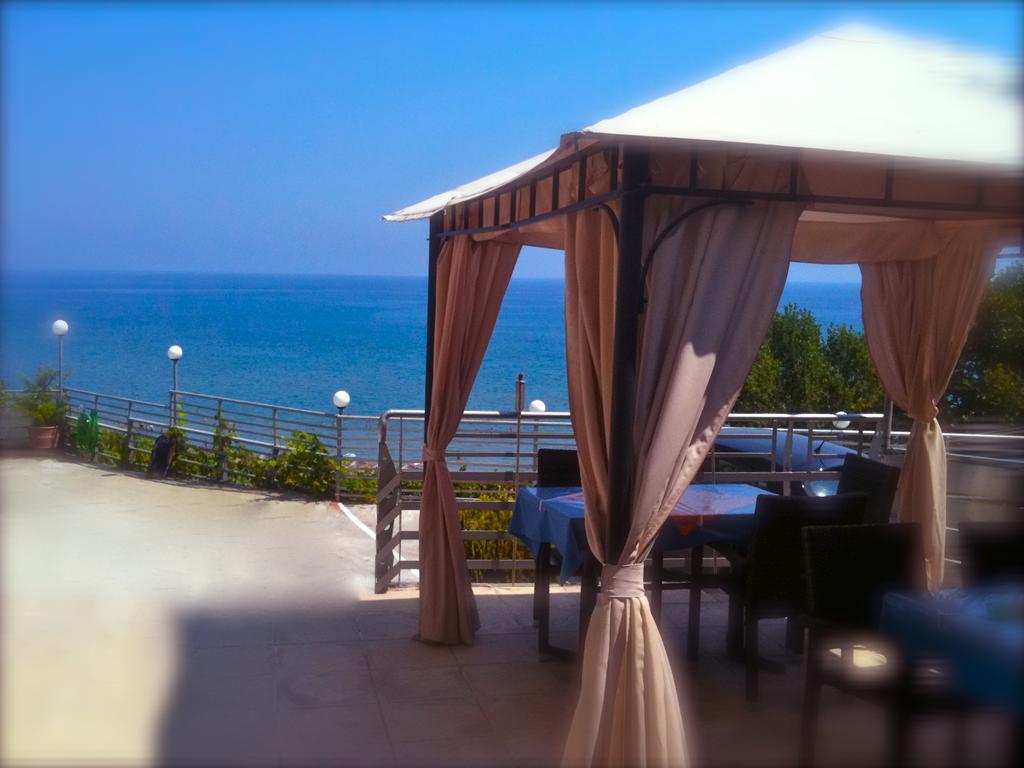 Panorama Suites & Spa - Adults Only Stómion المظهر الخارجي الصورة
